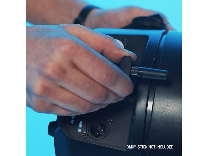 Cameo ROOT® PAR BATTERY - Foco PAR a pilas con 5 LED RGBW de 4 W