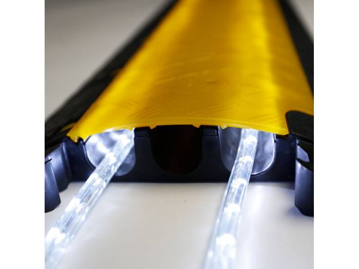 Defender MINI LUX - Pasacables de 3 Canales LUX