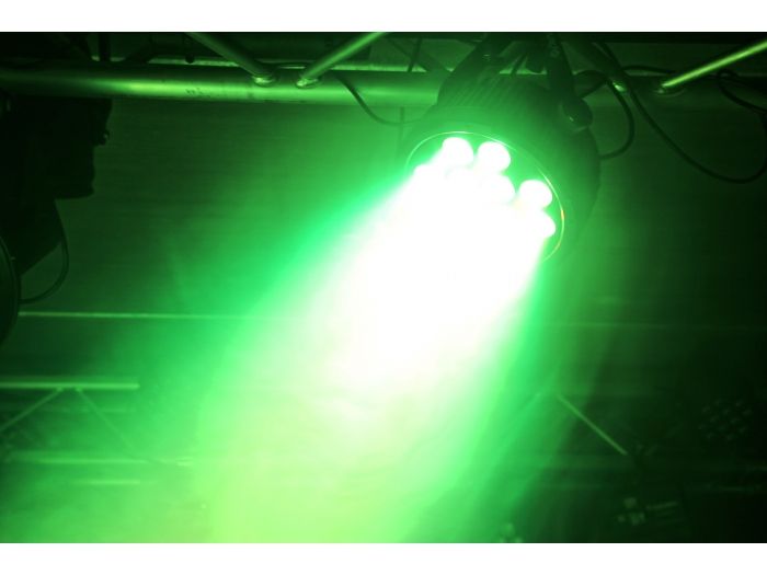 Beamz BT310 Foco plano PAR LED 12x 6W 4-en-1 