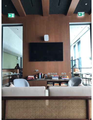 Equipo de sonido Sala 8