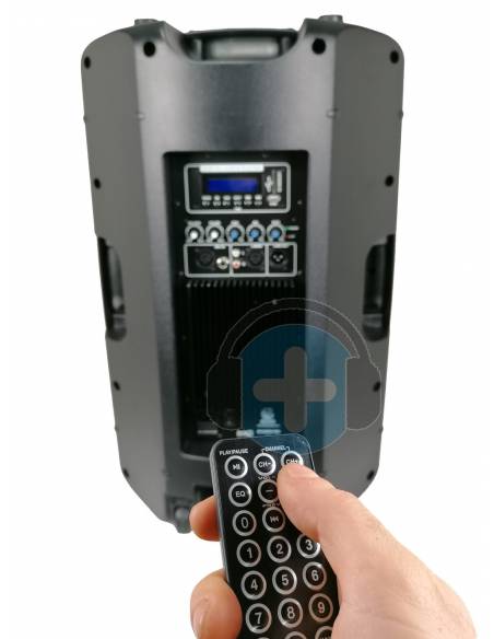 Altavoz autoampflicado  con bluetooth 1500w   sv15apro - detelle uso mando a distancia